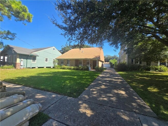 Photo - 641 Jefferson Heights Ave House