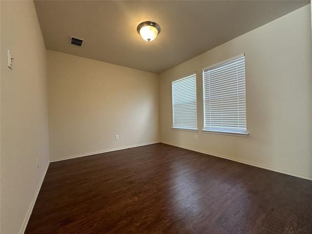 Building Photo - 2900 Windhaven Dr