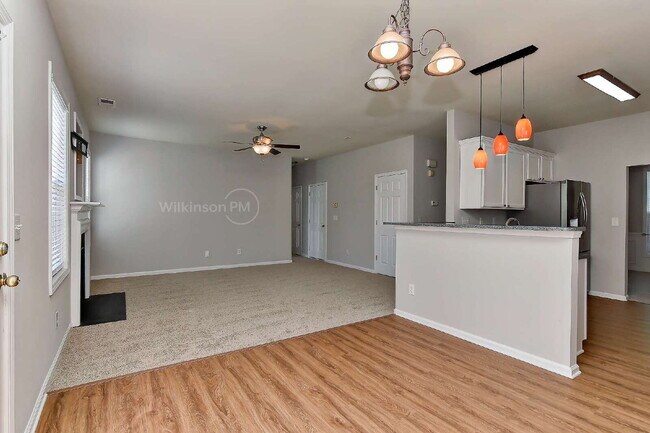 Building Photo - Beautiful 4-Bedroom Two Story Home with Fe...