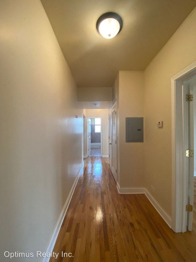 Building Photo - 47-57 E Marquette Rd