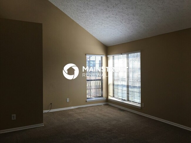 Foto del edificio - 6854 Scotia Ct