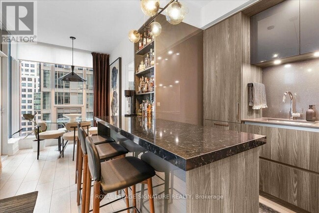 Building Photo - 35 Mercer St