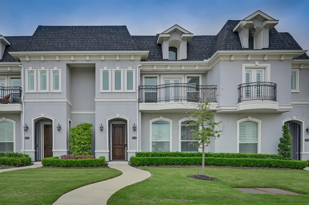 Foto principal - 7617 Renaissance Blvd