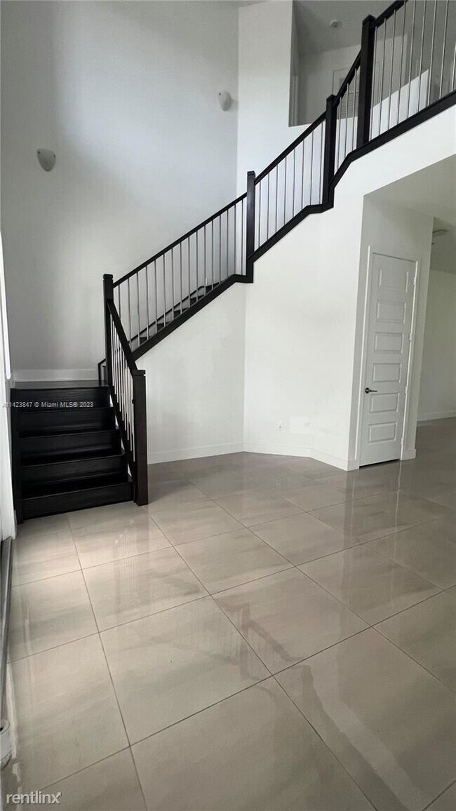 Foto del edificio - 5 br, 6 bath House - 10675 Coral St # 0