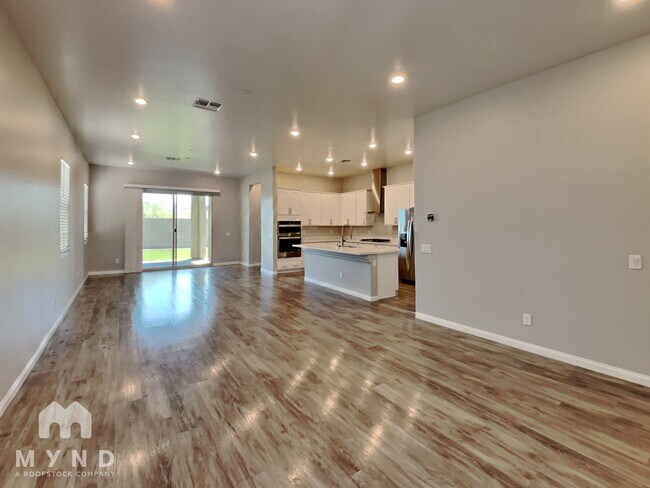 Foto del edificio - 12577 Huckleberry Oak Ave