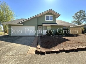 Building Photo - 2035 Harvard Dr