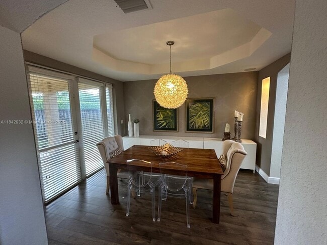 Foto del edificio - 7051 SW 162nd Ct
