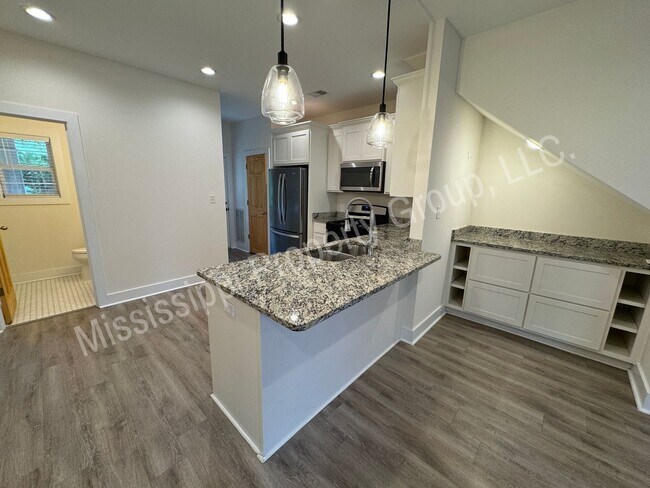Foto del edificio - 3BR/3.5 BA For Rent
