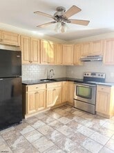 Building Photo - 416 Broad St