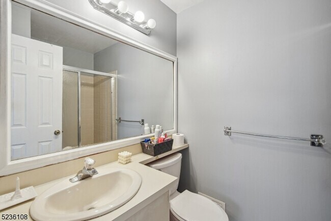 Building Photo - 308 Penns Way