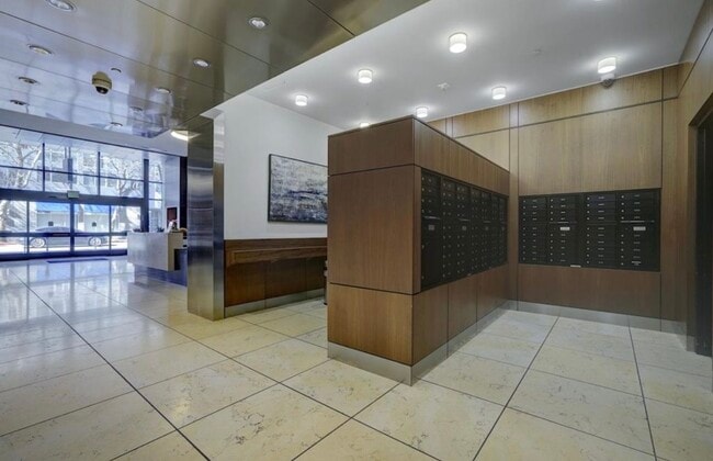 Building Photo - 88 E San Fernando St