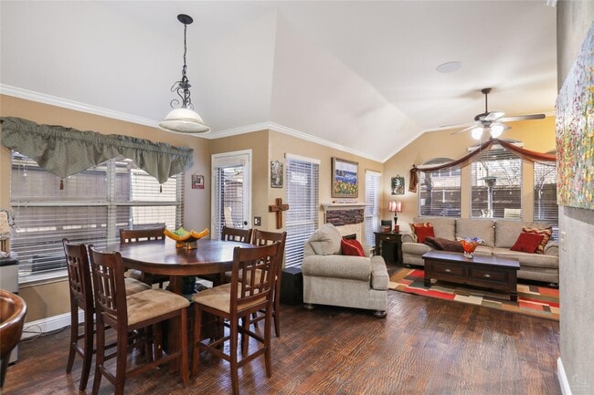 Building Photo - 11536 Las Polamas Dr