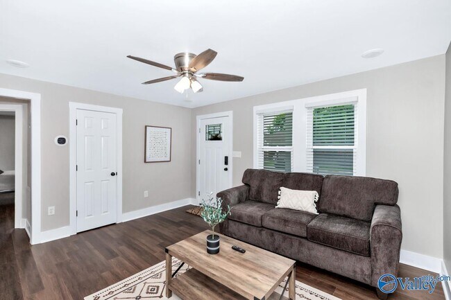 Foto del edificio - 2910 Wilson Dr NW