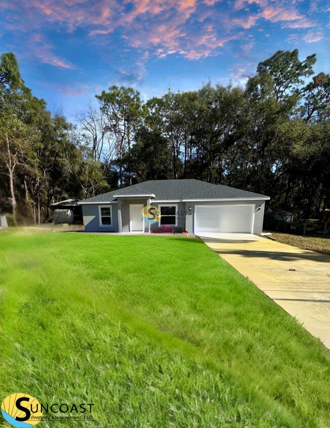 Primary Photo - Your Dream Home Awaits - 3BR/2BA with Stor...