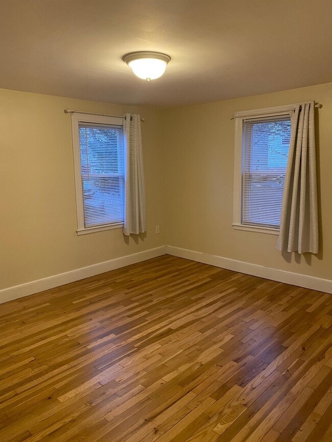 Building Photo - 30 Linden Ave