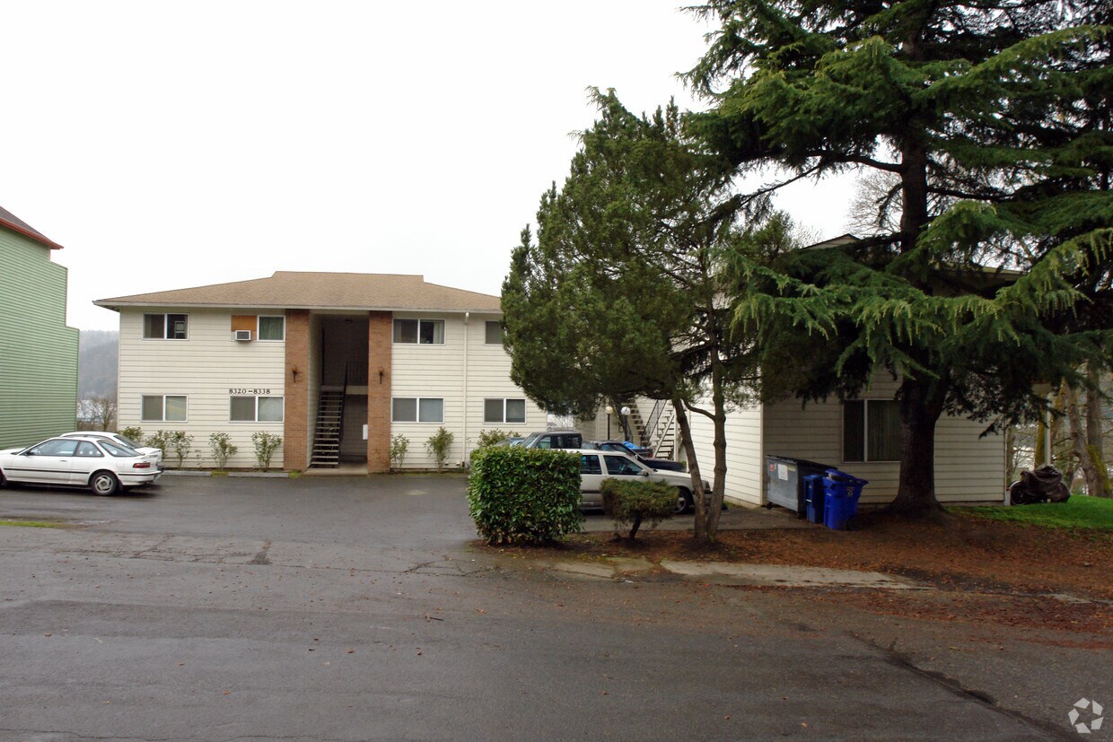 Foto del edificio - 8320-8338 N Edison St