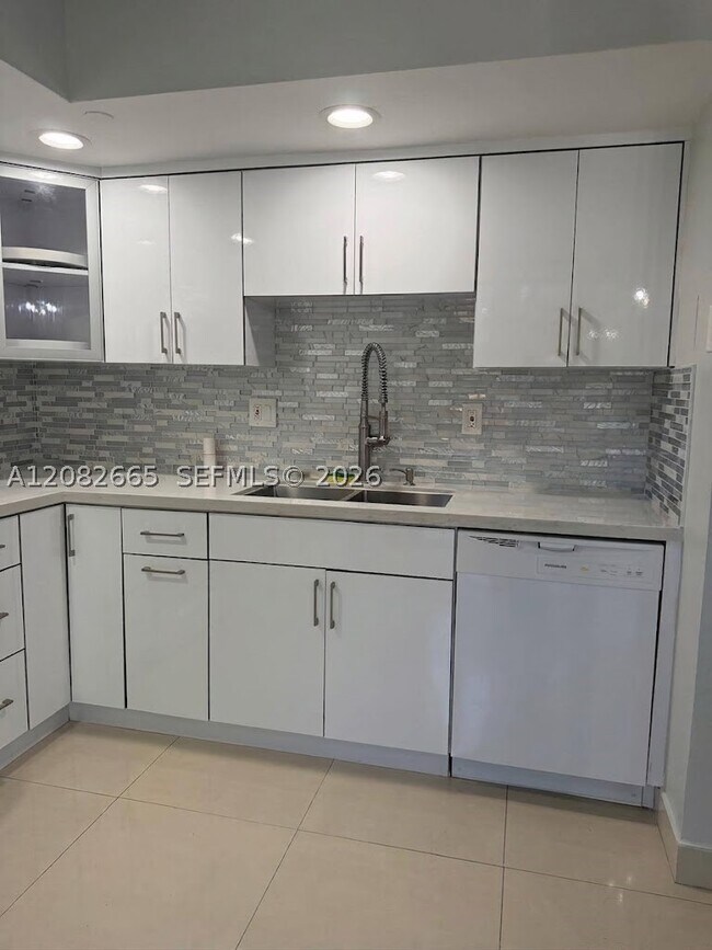 Foto del edificio - 8650 SW 133rd Avenue Rd