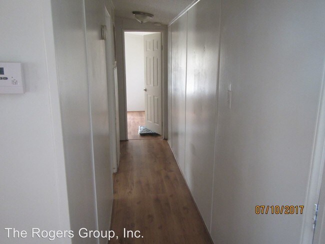 Building Photo - 560 Ferrells Bridge Rd