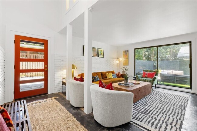 Foto del edificio - 3252 W Roxboro Rd NE