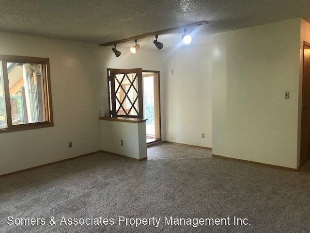 Foto del edificio - 3 br, 2 bath House - 608 Ridgecrest