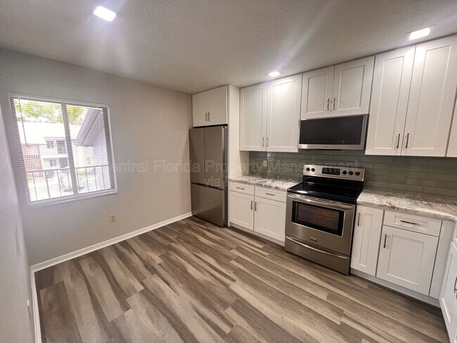 Photo - 17 Escondido Cir Apartment