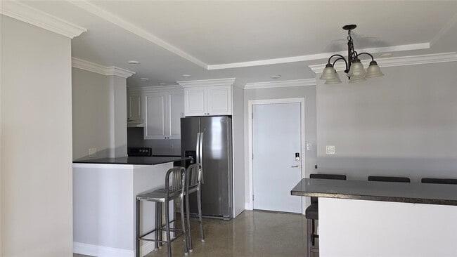 Foto del edificio - 200 S Birch Rd