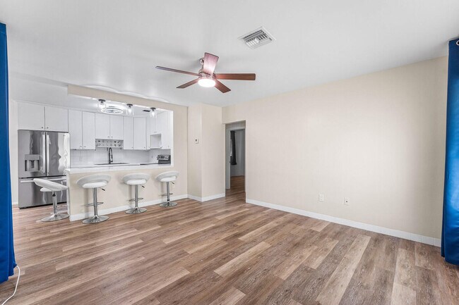 Foto del edificio - 4780 NE 8th Terrace