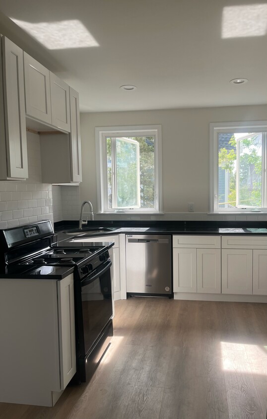 Primary Photo - 171 Bluff Ave