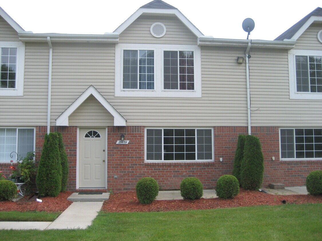 Primary Photo - 29939 Emily Ln