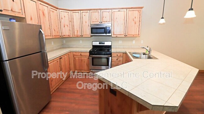 Building Photo - 20277 Knightsbridge Pl