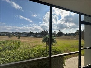 Building Photo - 636 E Gilchrist Ct