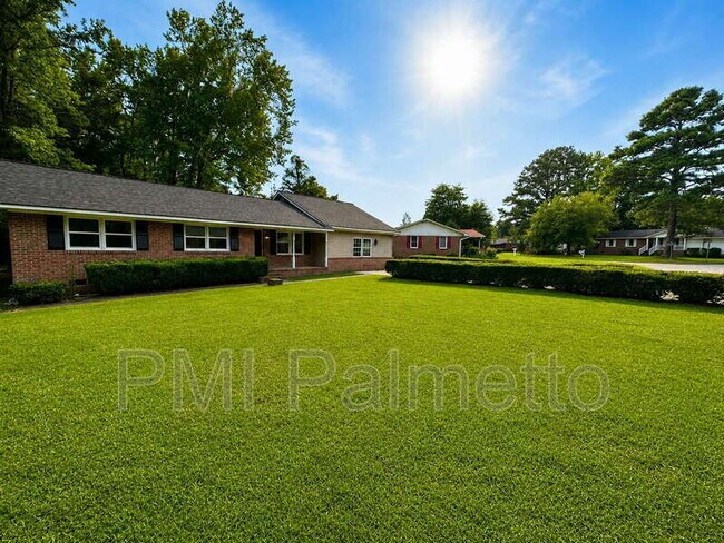Foto del edificio - 948 Wateree Blvd