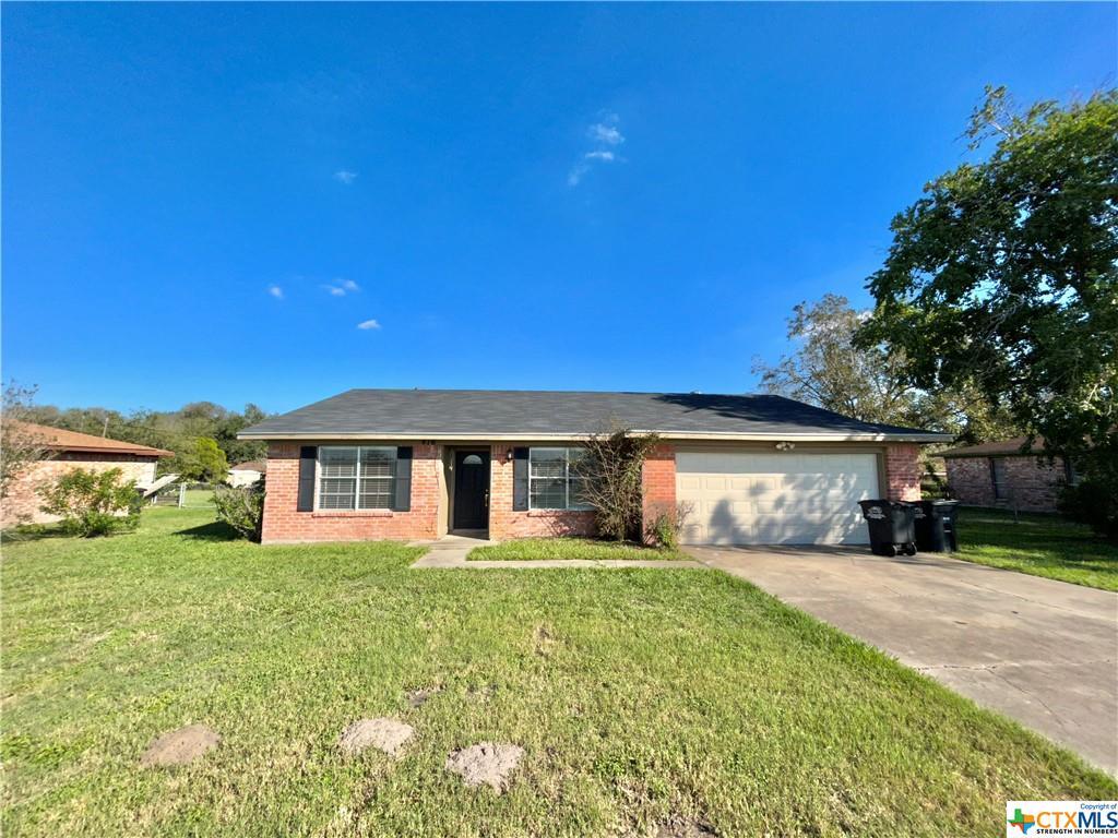 Primary Photo - 416 Chukar Dr