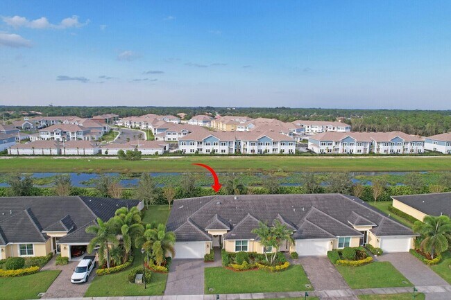 Foto del edificio - 6120 NW Cullen Way