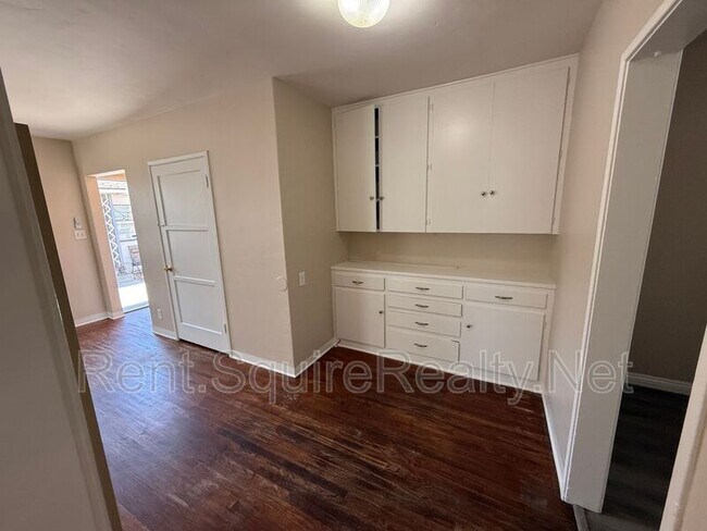 Foto del edificio - 901 N San Gabriel Ave