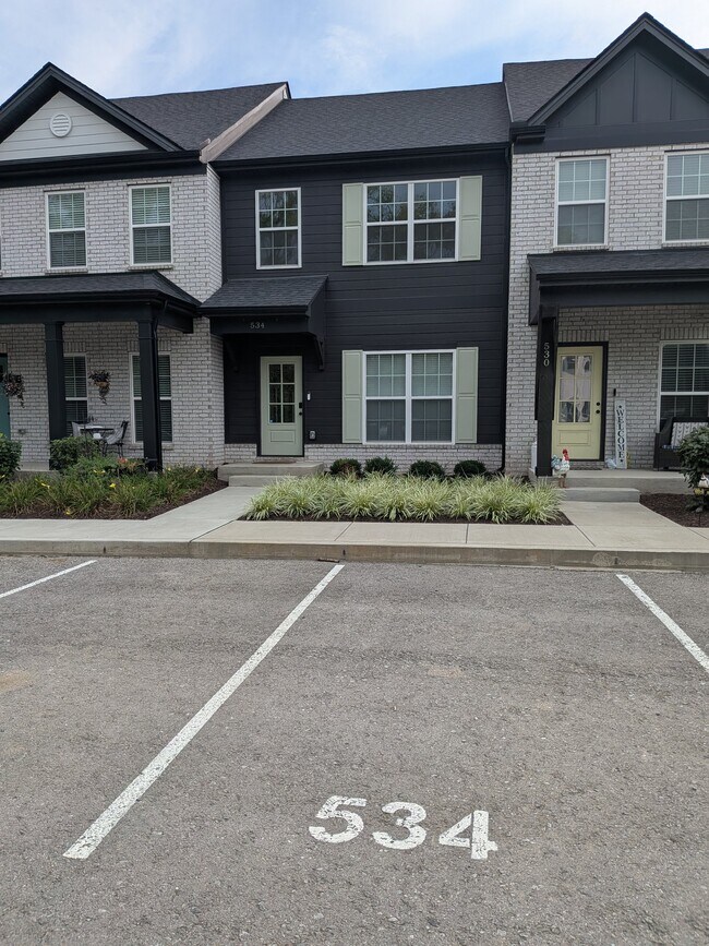 Building Photo - 534 Tappan Private Ln