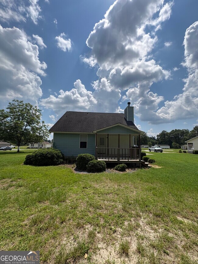 Building Photo - 609 Windcrest Dr