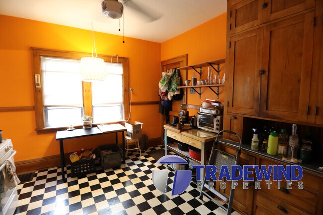 Foto del edificio - 824 5th St NE