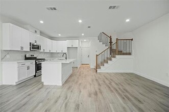 Building Photo - 6234 Dewitt St