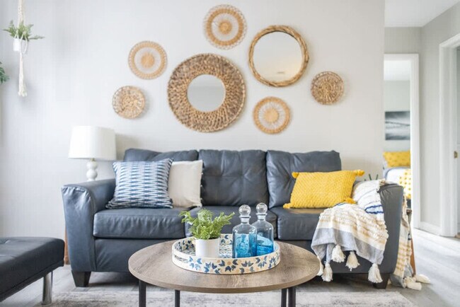 Foto del edificio - 19229 Pierce Dr