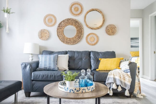 Building Photo - 19229 Pierce Dr