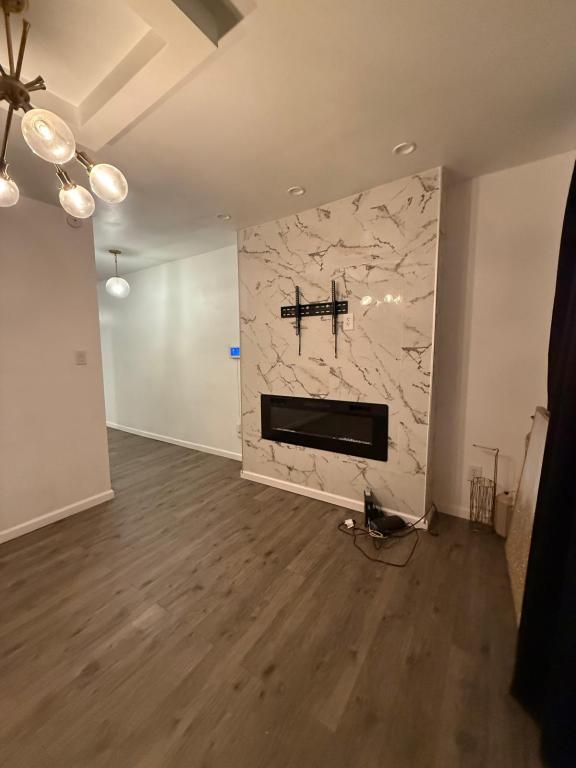 Foto del edificio - 5411 Hamilton Ave