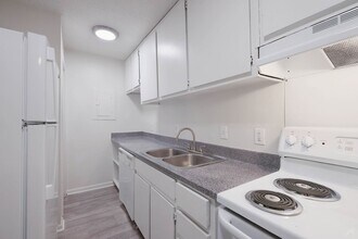 Building Photo - 2213 Briarcliff Rd NE