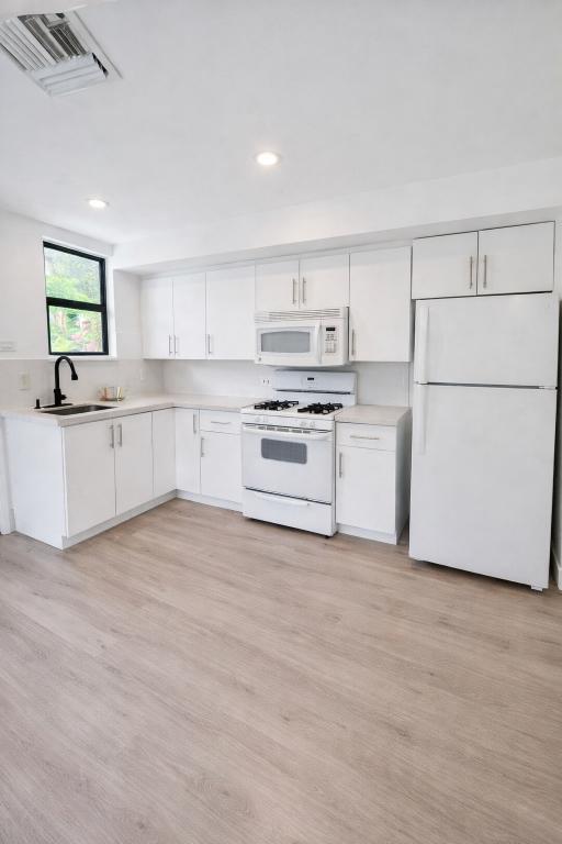 Foto del edificio - 445 SW 3rd St