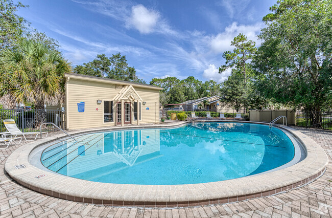 Piscina adicional - Douglaston Villas & Townhomes