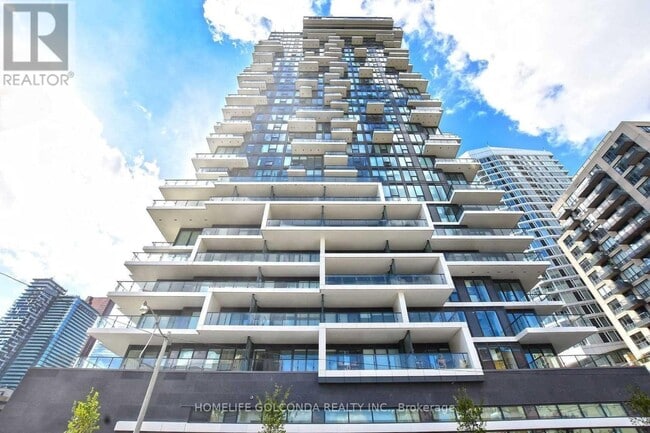 Building Photo - 77 Shuter St