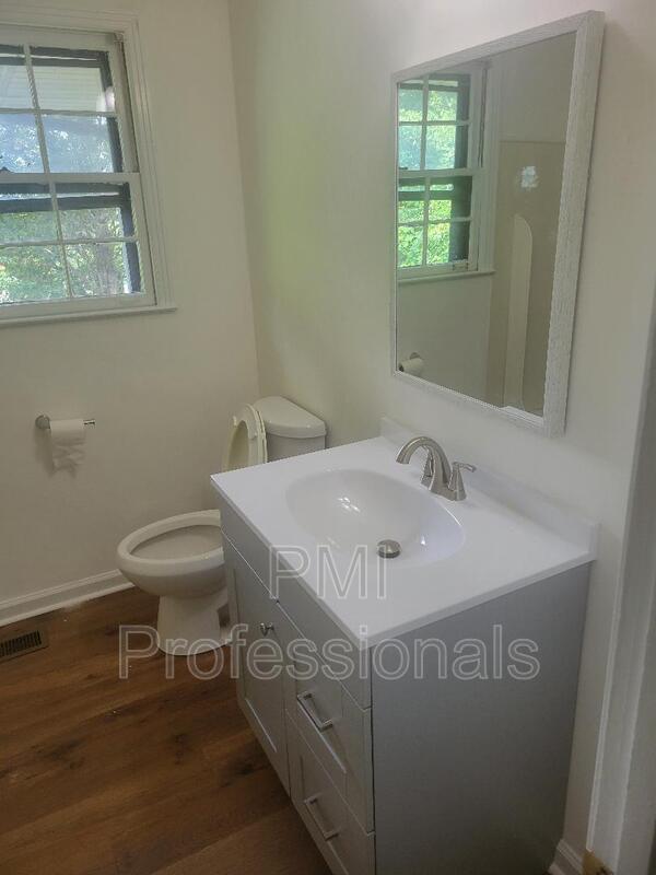 Building Photo - 4824 Bowfield Dr
