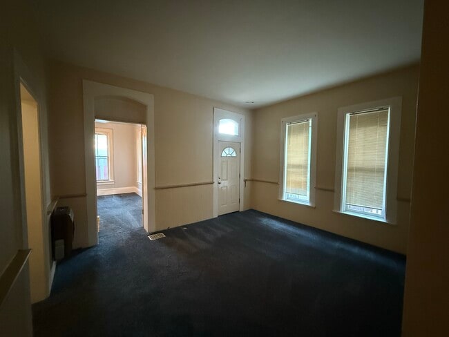 Building Photo - 308 Virginia Ave