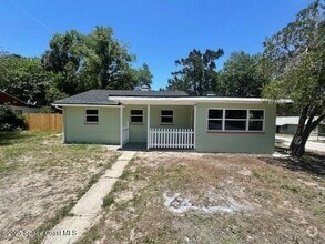 Building Photo - 80 N Palmway Ave