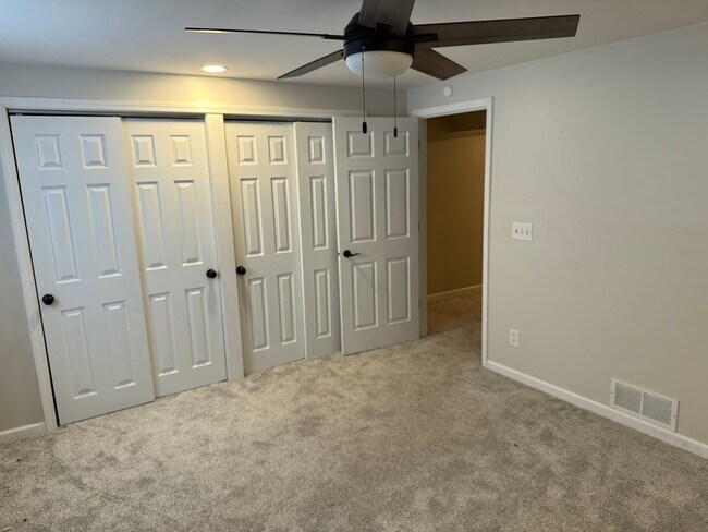 Foto del edificio - 3 Bedroom Condo Loves Park